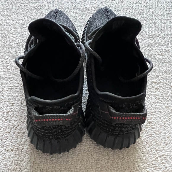 Adidas Yeezy Boost 350 V1 Pirate Black. - Picture 3 of 5